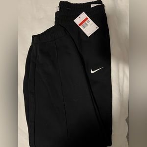 Women’s Nike sweat pants